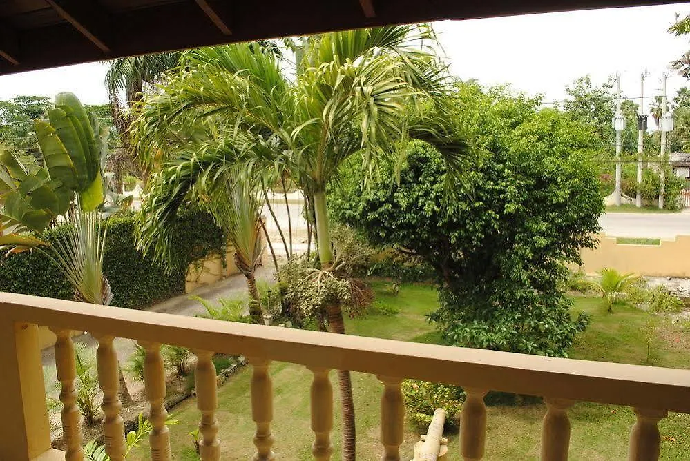 Moon Rooms At Moonrise Villa Negril Jamaica