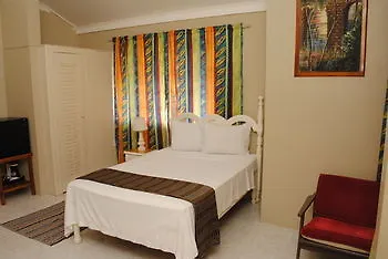 Moon Rooms At Moonrise Villa Negril